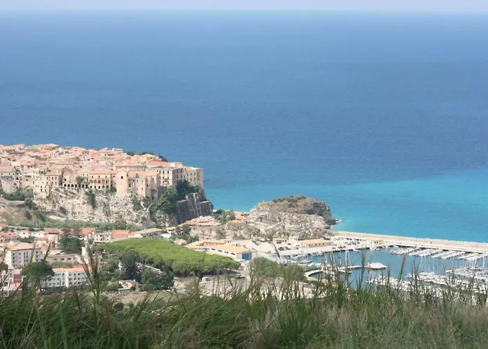 아파트 Marasusa Tropea *