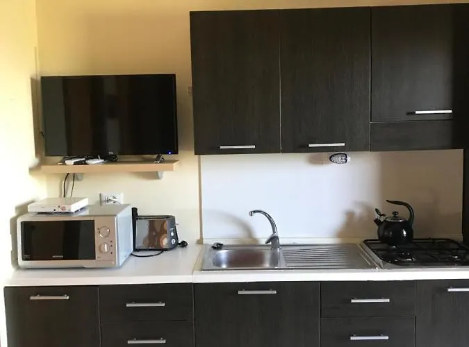 Marasusa Tropea 아파트 *