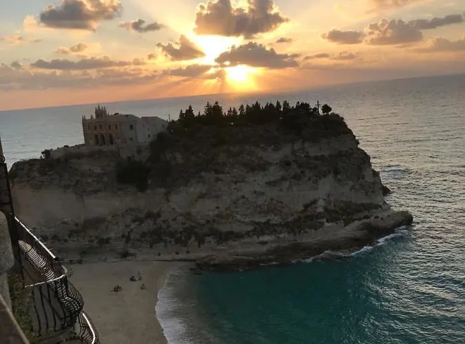 Marasusa Tropea 아파트 *